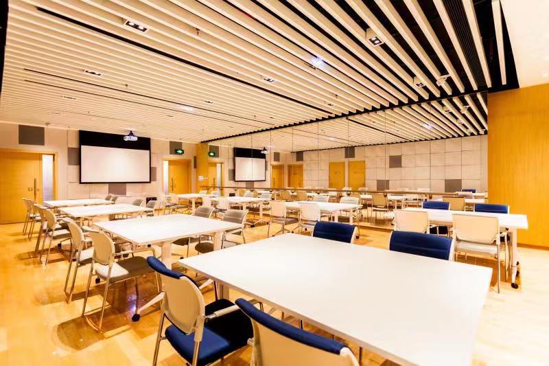 【德事商务中心（周大福金融中心8楼）】广州办公场地租赁_联合办公租赁