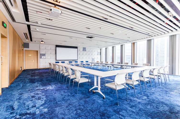 【德事商务中心（周大福金融中心8楼）】广州办公场地租赁_联合办公租赁