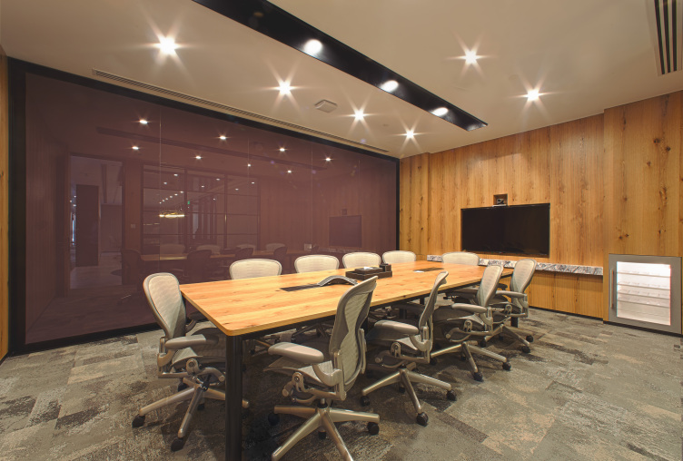 德事商务中心（周大福金融中心9楼）15人会议室（9A）