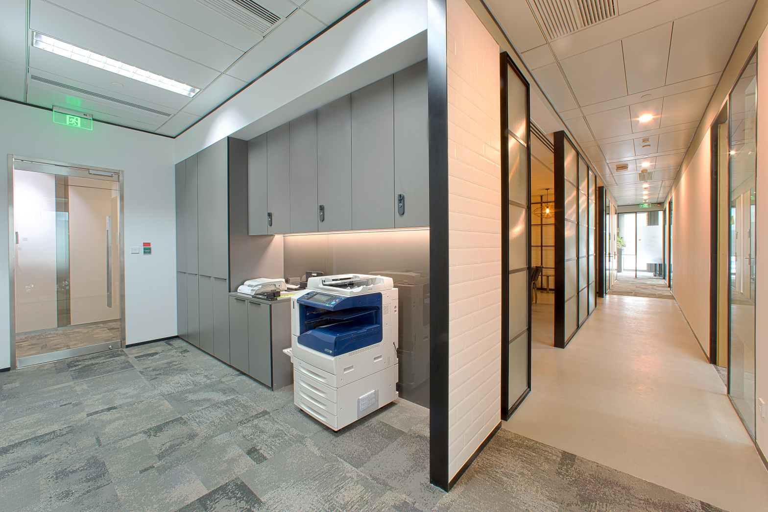 【德事商务中心（周大福金融中心9楼）15人会议室（9A）】广州办公场地租赁_联合办公租赁