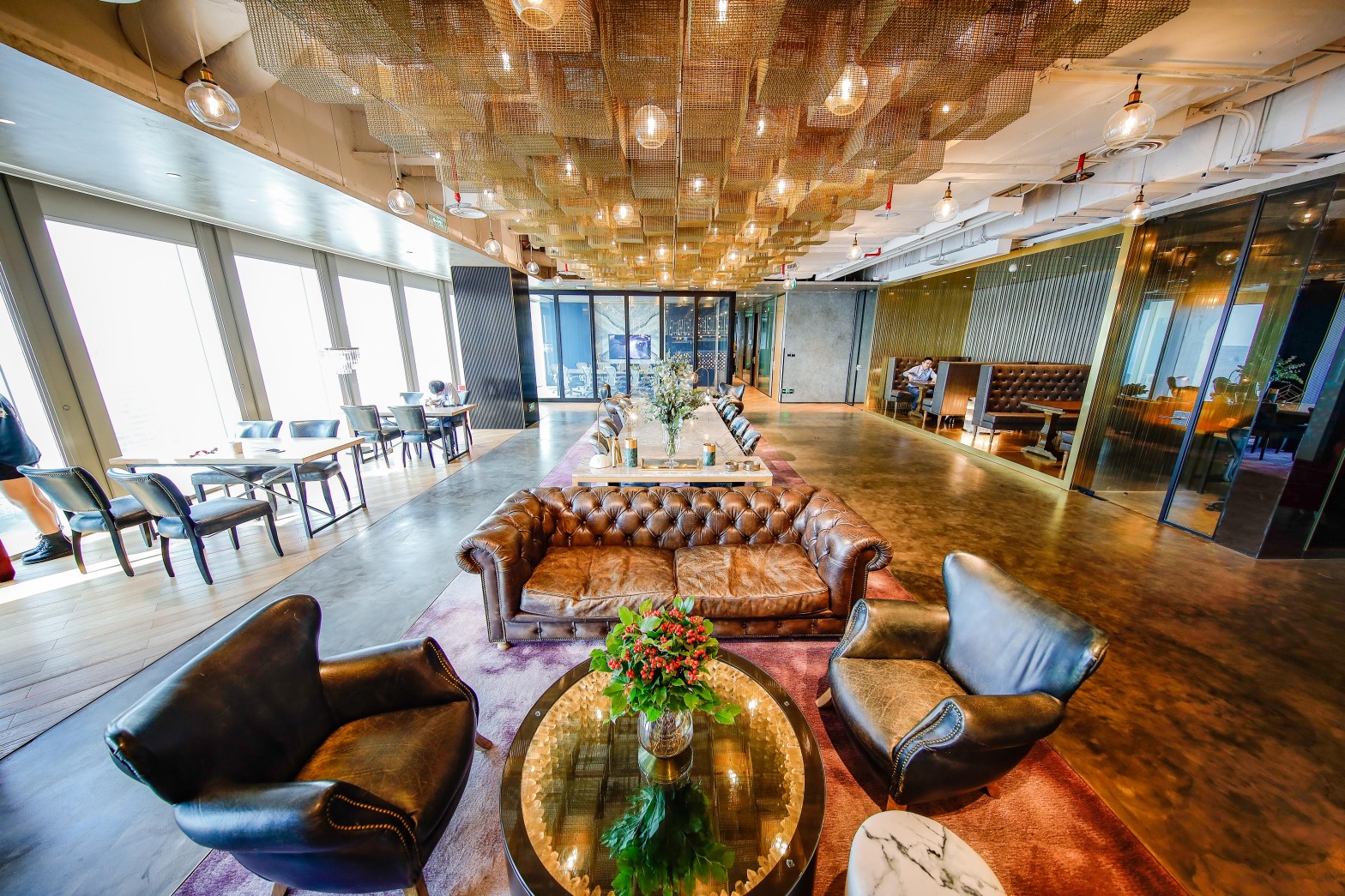 【德事商务中心（周大福金融中心38楼）150人Sky Lounge 空中沙龙休闲路演厅】广州办公场地租赁_联合办公租赁