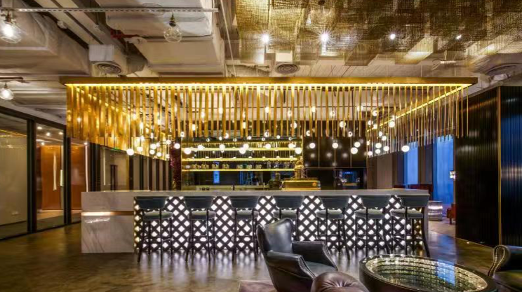 德事商务中心（周大福金融中心38楼）