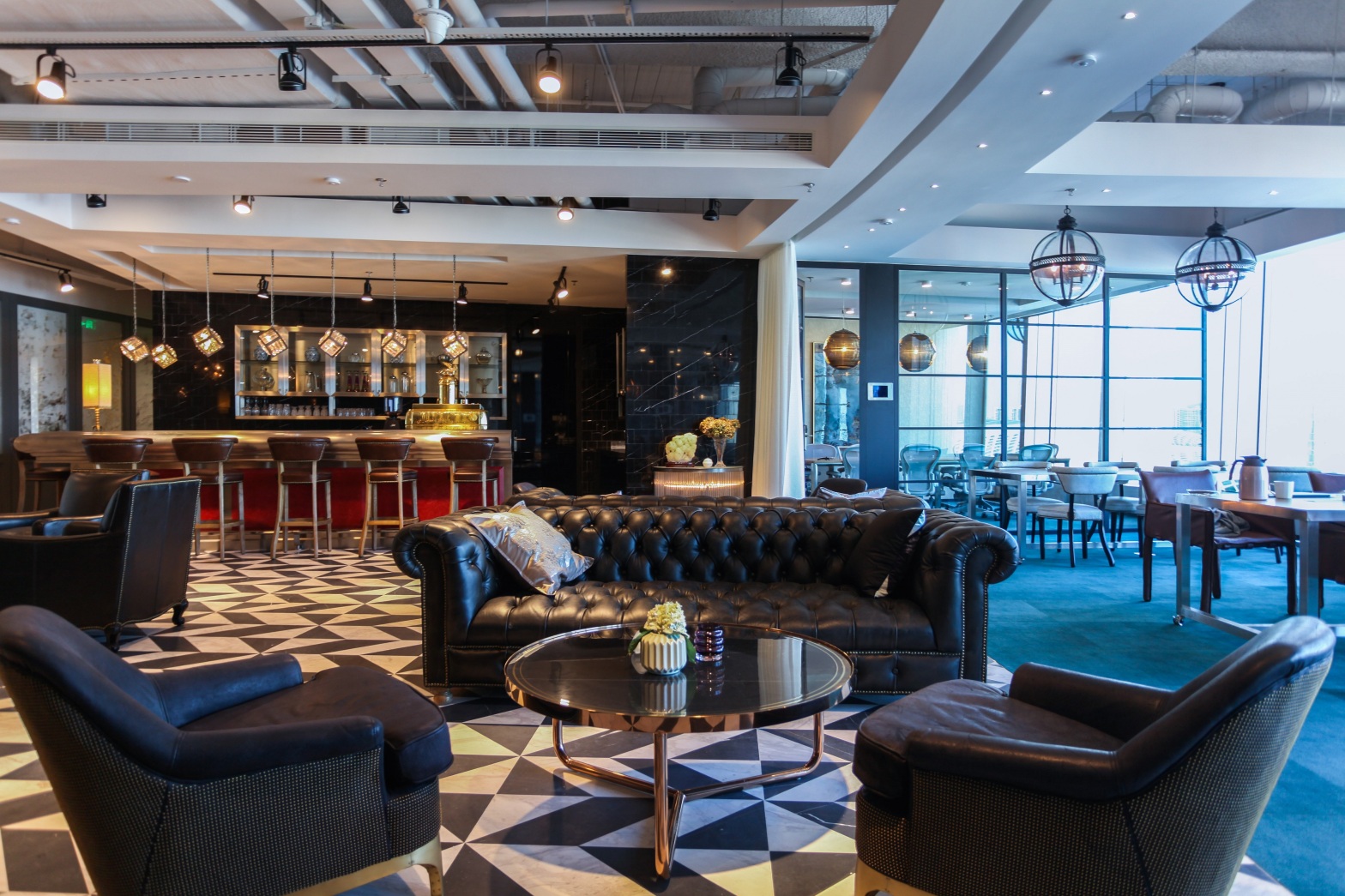 【德事商务中心（中国华润大厦）】深圳办公场地租赁_联合办公租赁