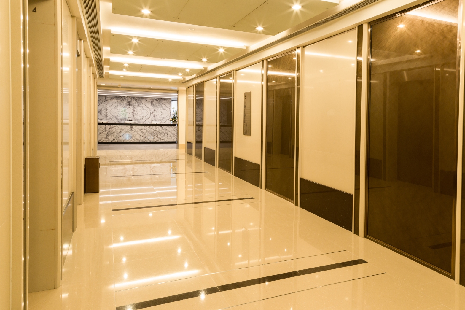 【德事商务中心（嘉里建设广场一座）】深圳办公场地租赁_联合办公租赁