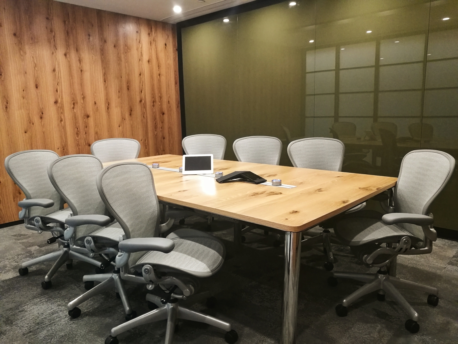 【德事商务中心（嘉里建设广场一座）8人会议室（03A）】深圳办公场地租赁_联合办公租赁