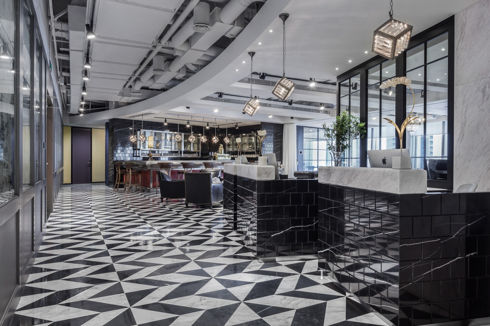 【德事商务中心（中国华润大厦）8人会议室（06B）】深圳办公场地租赁_联合办公租赁