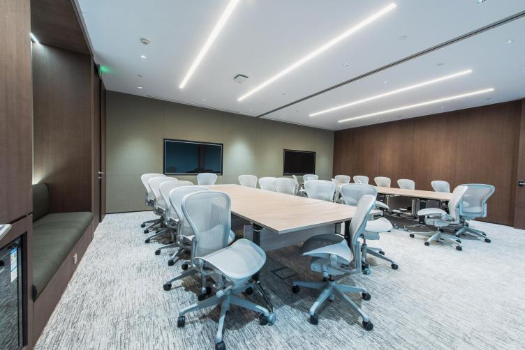 【德事商务中心（深圳湾钻石塔）10人会议室】深圳办公场地租赁_联合办公租赁