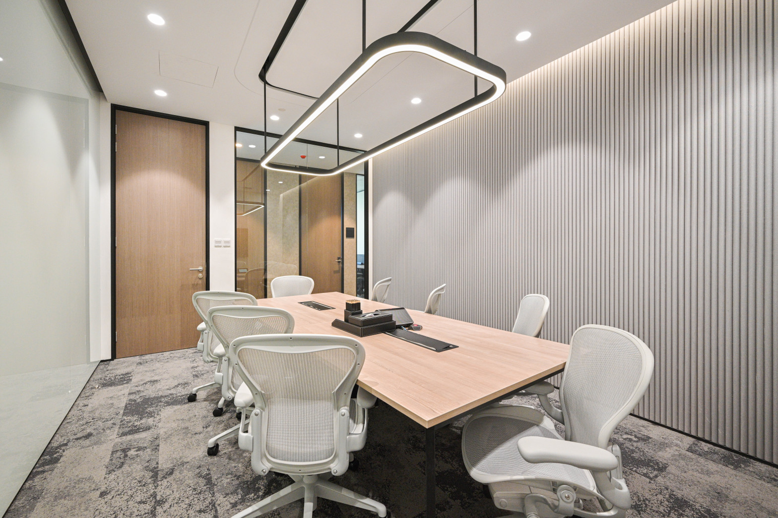 【德事商务中心（星寰国际商业中心）8人会议室】广州办公场地租赁_联合办公租赁