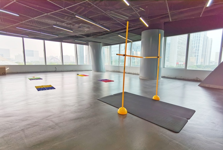 广州目林联合办公合景国际金融空间40人团建多功能场地