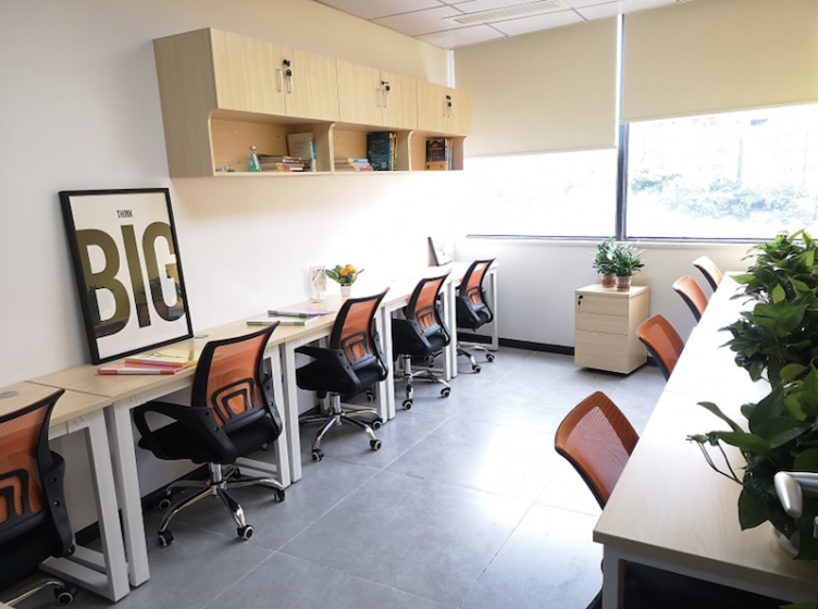 创富港（创锦创业产业园3楼 ）9人办公室