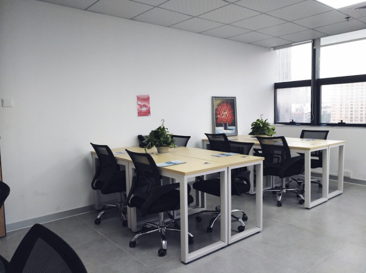 【创富港（永新汇中心(5、6楼)7人办公室】深圳办公场地租赁_联合办公租赁