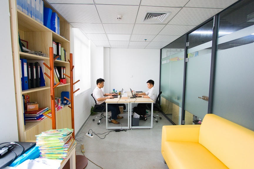 【创富港（花样年美年国际广场1栋(6楼)3人办公室】深圳办公场地租赁_联合办公租赁