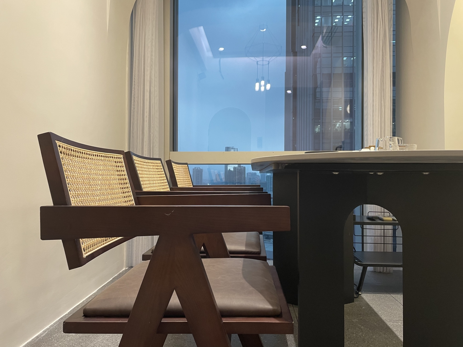 【高岸茶室（富力盈丰店）】广州办公场地租赁_联合办公租赁