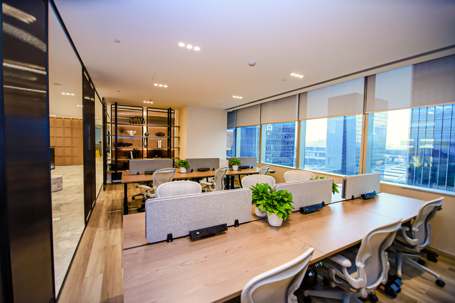 【德事商务中心（嘉里建设广场三座）】深圳办公场地租赁_联合办公租赁