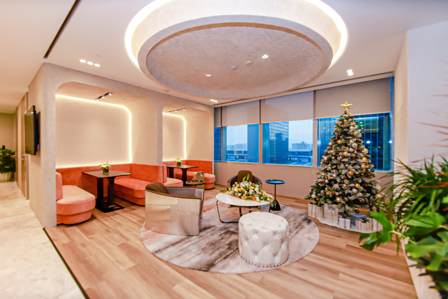 【德事商务中心（嘉里建设广场三座）】深圳办公场地租赁_联合办公租赁