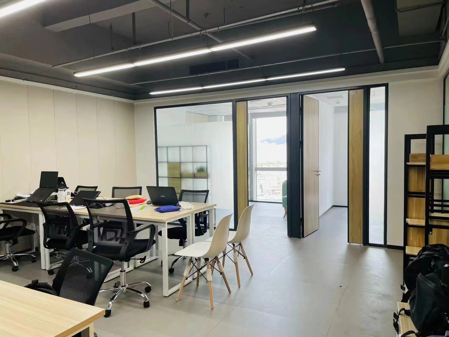 【创富港（壹海国际中心）】深圳办公场地租赁_联合办公租赁