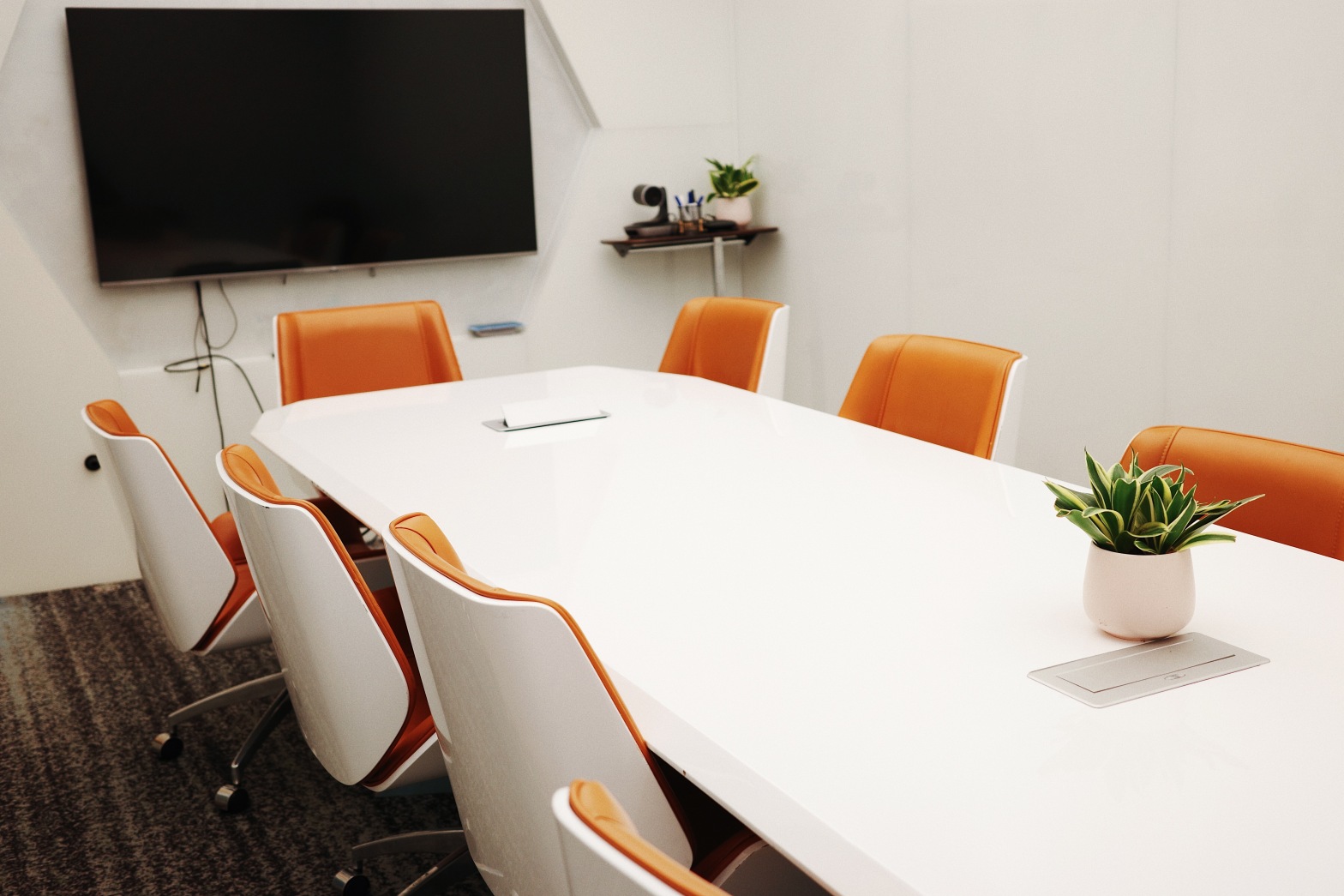 【星维路X-VALUE豪威科技大厦店 5人工位办公室 （13F）】深圳办公场地租赁_联合办公租赁