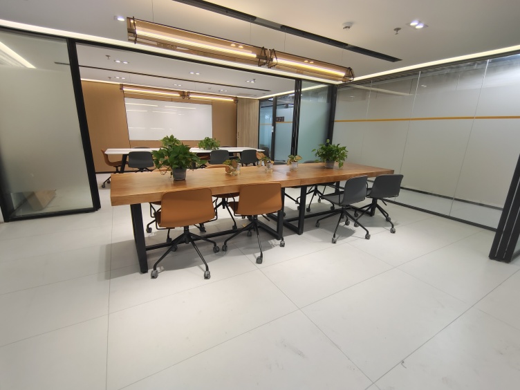 创富港（盐田壹海国际店）日租卡位