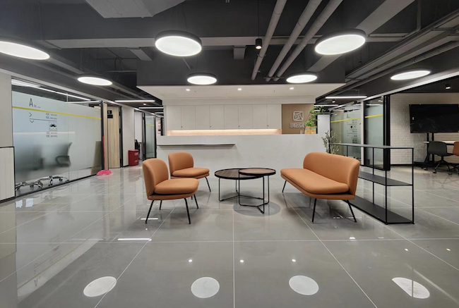 【创富港（东乐大厦）10人会议室】深圳办公场地租赁_联合办公租赁