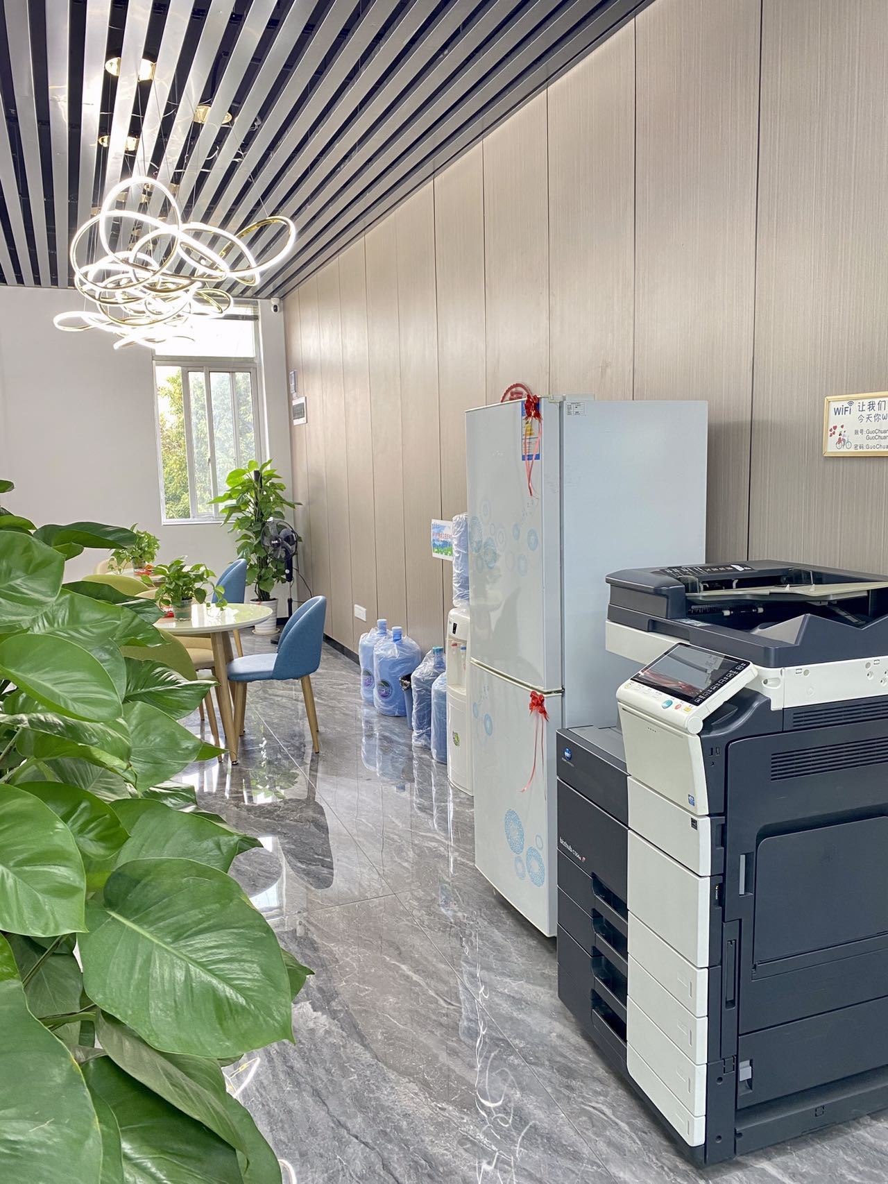 【Newwork国创·白云8-12人会议室】广州办公场地租赁_联合办公租赁