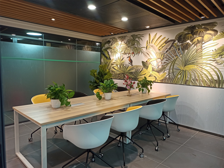 【创富港（振兴大厦(9楼)10人会议室】深圳办公场地租赁_联合办公租赁