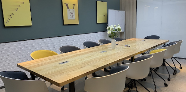 【创富港（富基帕克大厦(5楼)  10人会议室】深圳办公场地租赁_联合办公租赁