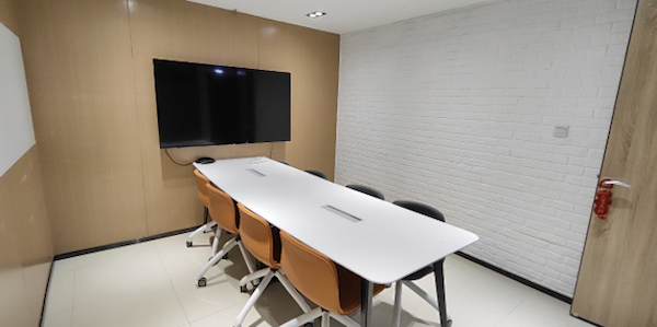 创富港（天祥大厦B座(9B2)  10人会议室