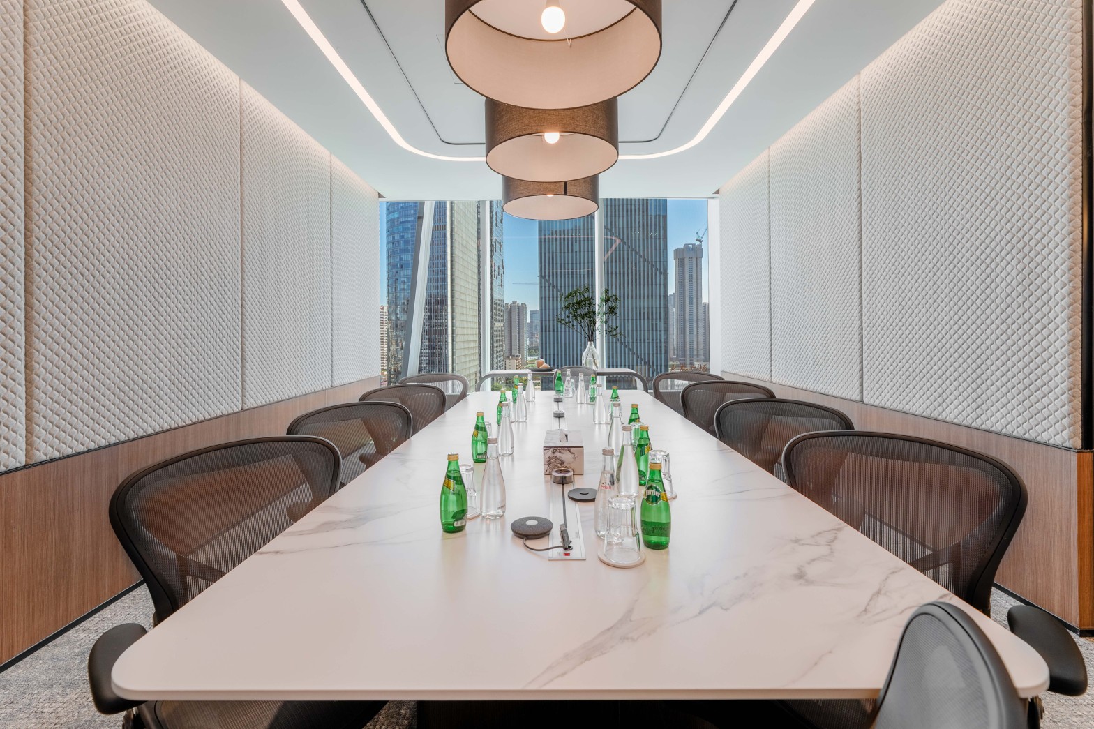 【德事商务中心（粤海金融中心12楼）】广州办公场地租赁_联合办公租赁