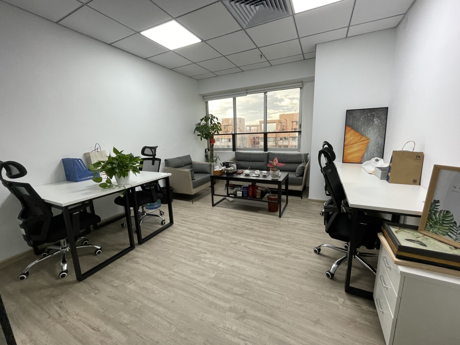 【Newspace(海珠店）广东外贸广场9人间办公室】广州办公场地租赁_联合办公租赁