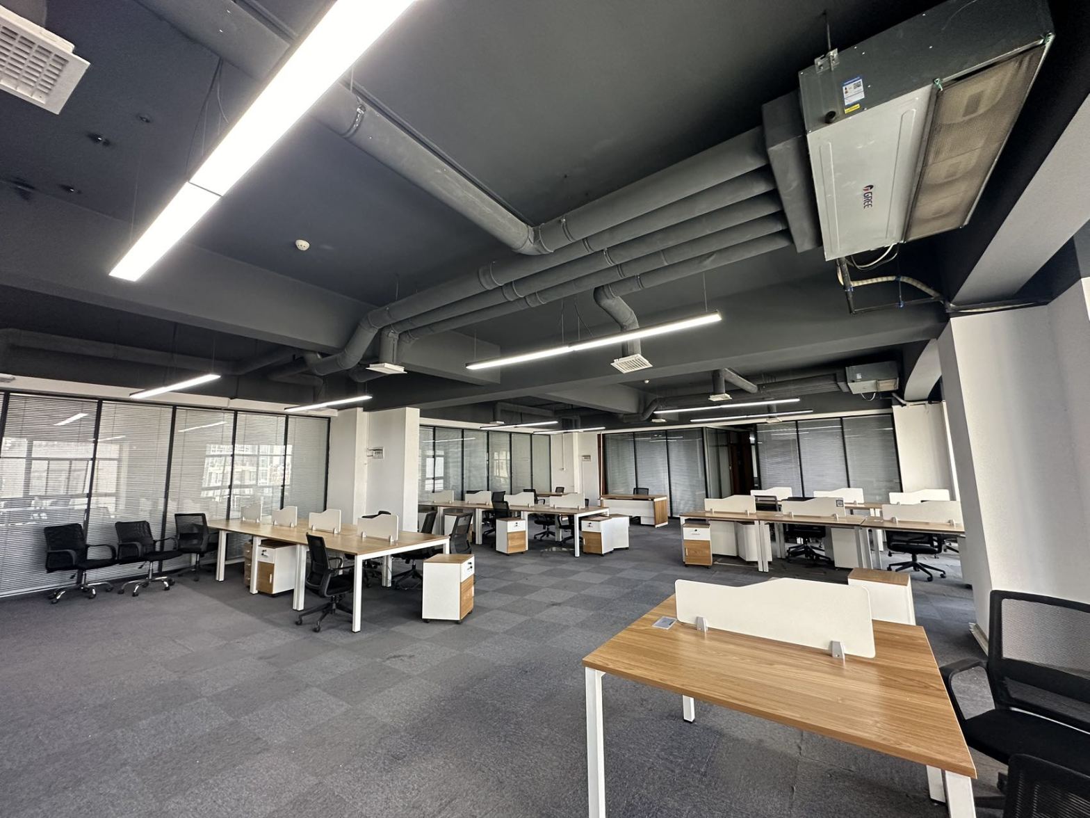 【西电科技孵化器30+人办公室】西安办公场地租赁_联合办公租赁
