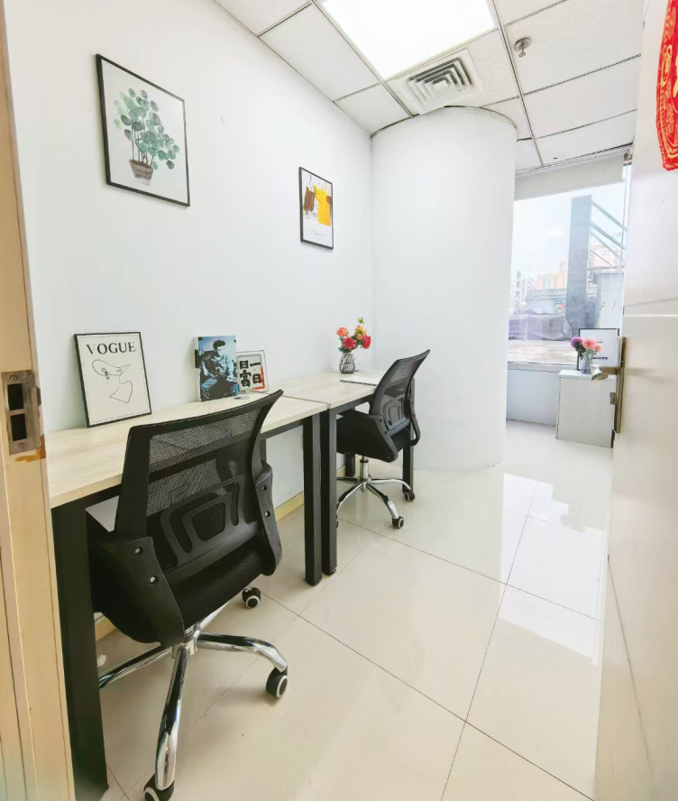 创富港（中华国际中心）靠窗2人间办公室A30