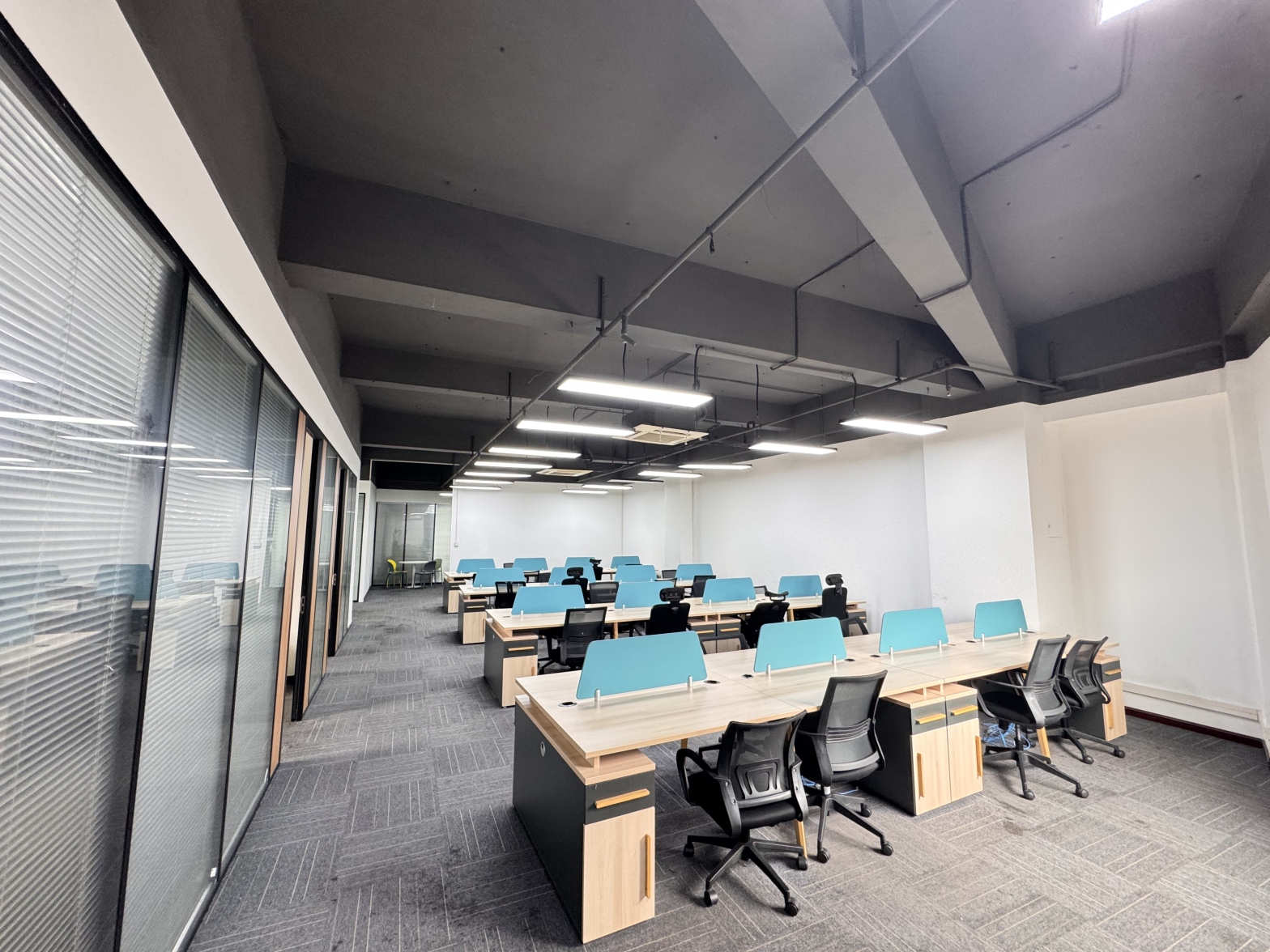 天河科韵路精装修办公室 天盈创意园 Guangzhou China|CPASS