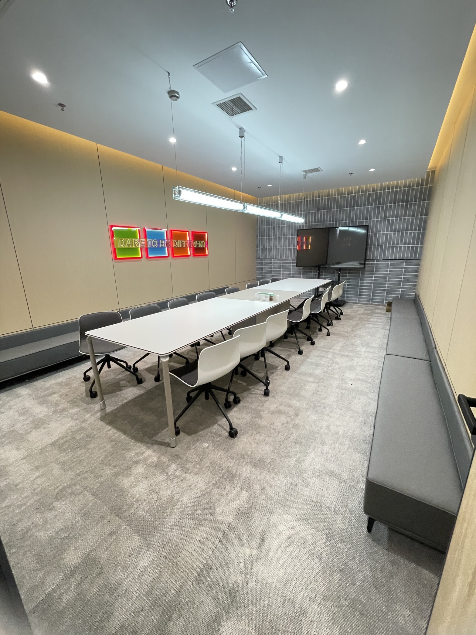 【创富港（龙岗金利商业广场）】深圳办公场地租赁_联合办公租赁