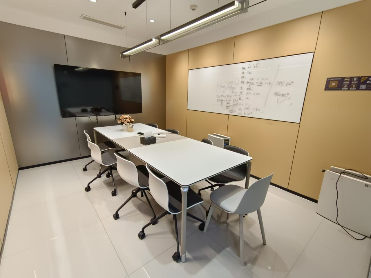 【创富港（南山西海岸大厦）】深圳办公场地租赁_联合办公租赁