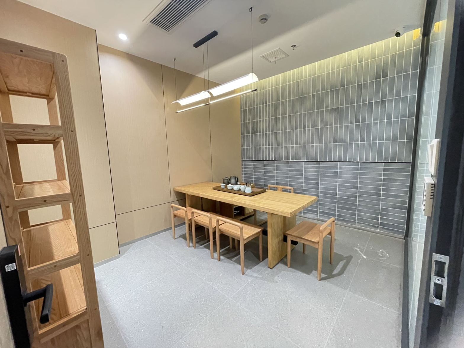 创富港（龙岗金利商业广场）茶室1（可容纳5人） 创富港（龙岗金利商业广场） Shenzhen China|CPASS