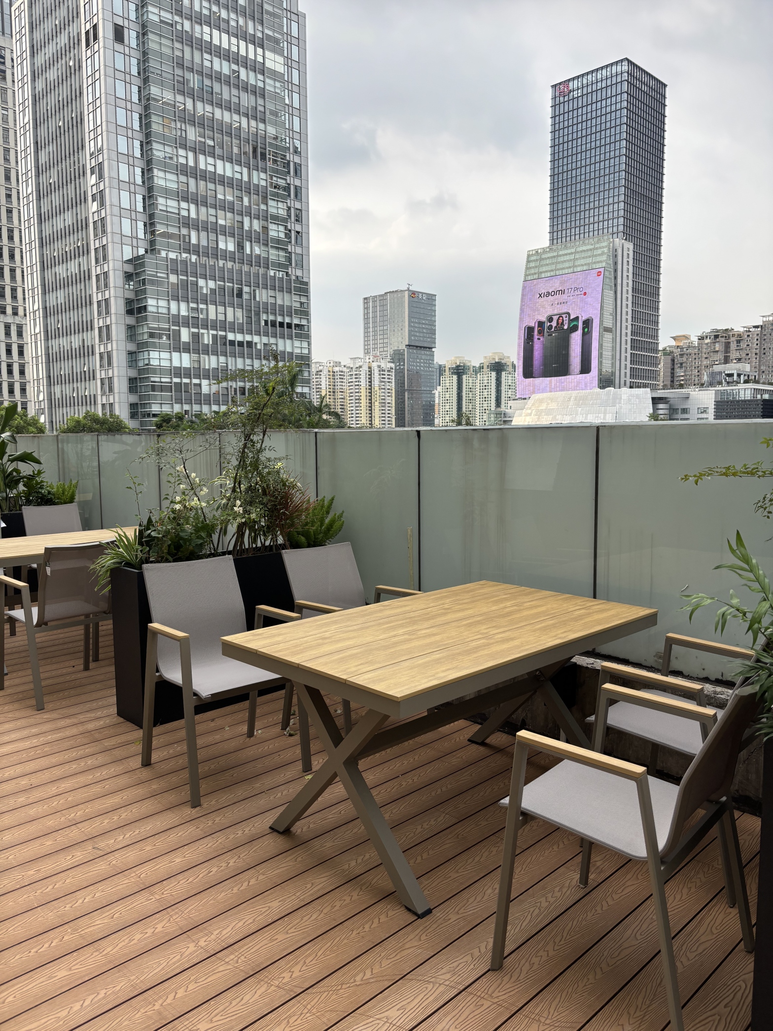 【创富港华融大厦 福田卡位】深圳办公场地租赁_联合办公租赁