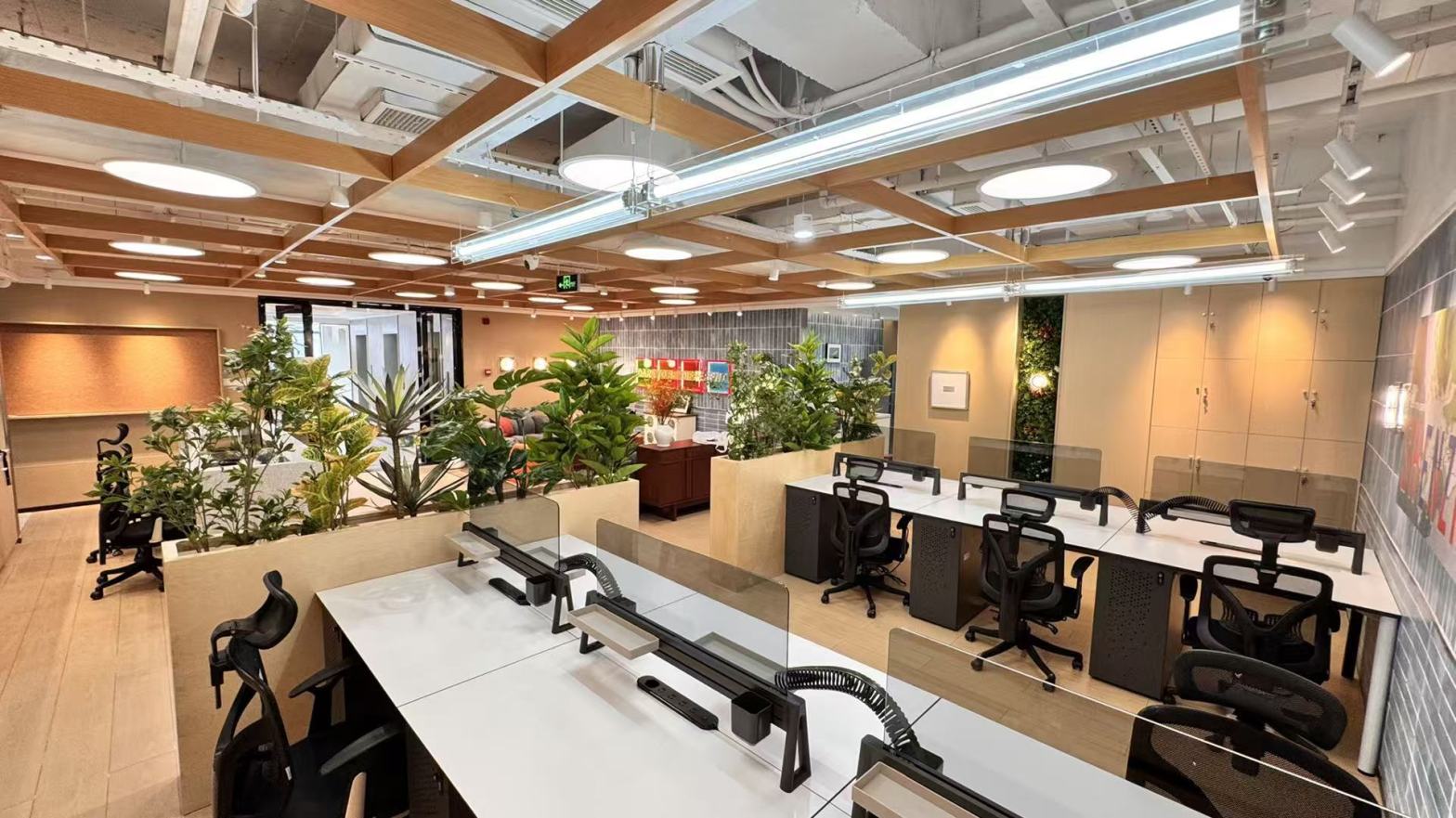 【创富港南山书城卡位】深圳办公场地租赁_联合办公租赁