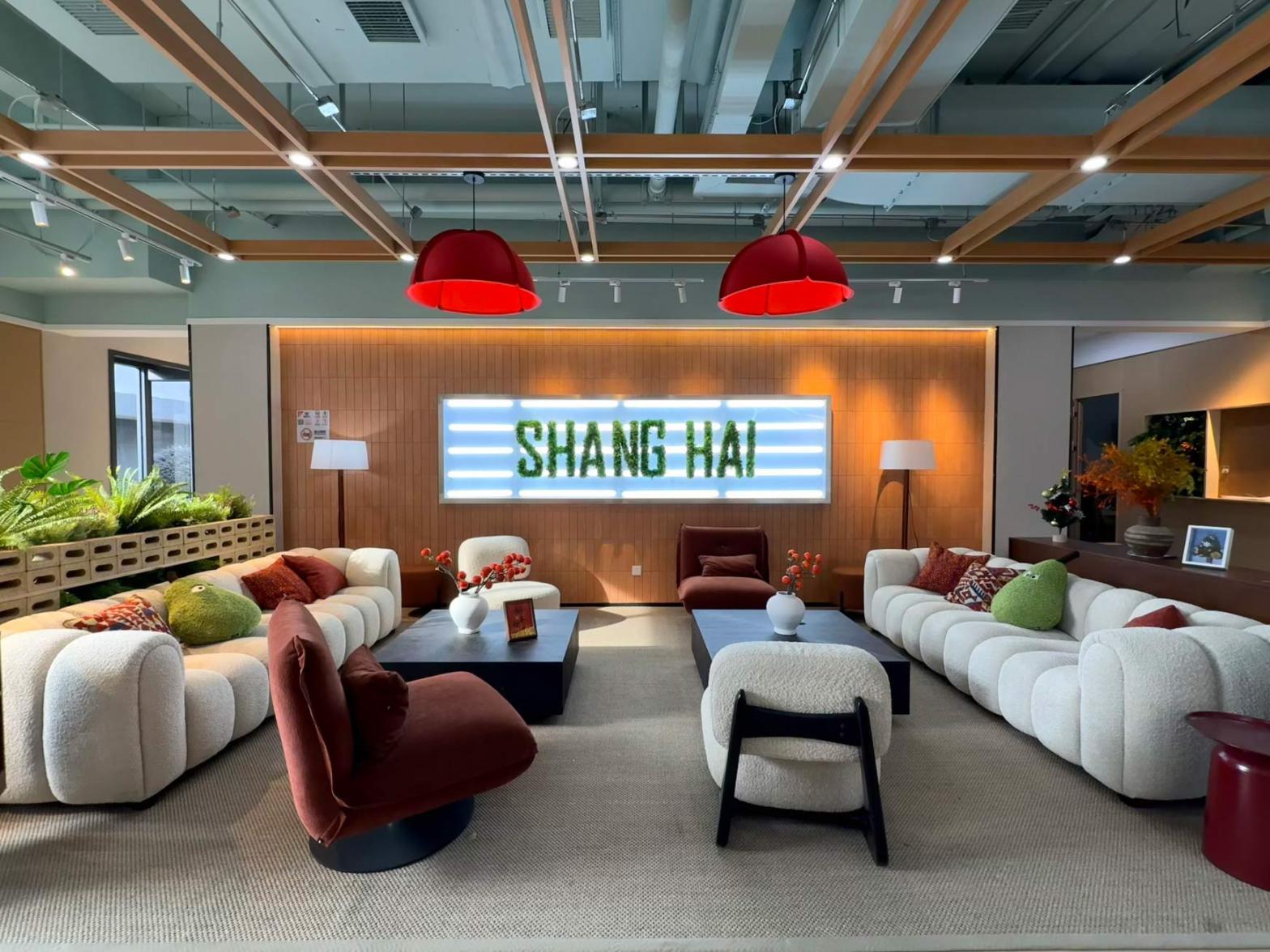 创富港（莘庄182花园）10人会议室-3F 创富港（莘庄182花园） Shanghai China|CPASS